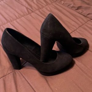 Candies black suede pumps. Wore once.